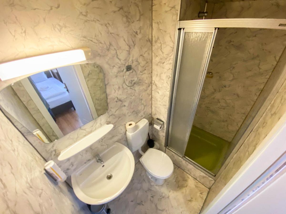 Limok Rooms Hamm Хам Екстериор снимка